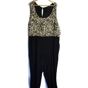 Torrid leopard print  jumpsuit size 5